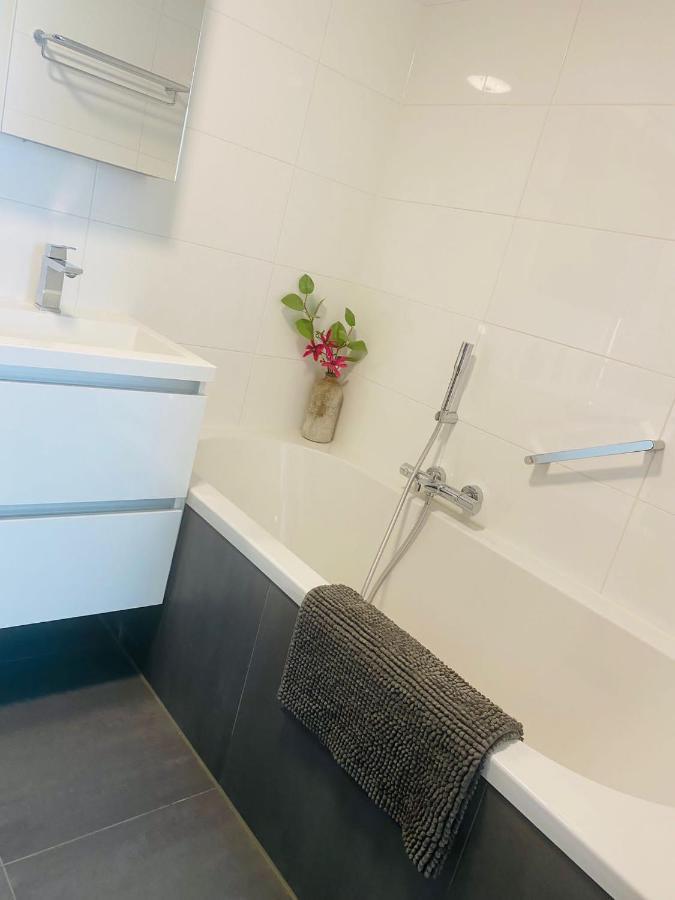 Home Inn Zandvoort The First Floor, 4 Persons, 2 Bedrooms, Free Parking Zewnętrze zdjęcie